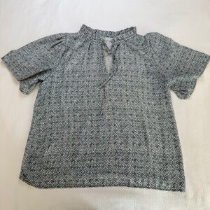 LOFT Women Size Med Blue/Grey White Lightweight Relaxed Fit Flowy Stylish Blouse